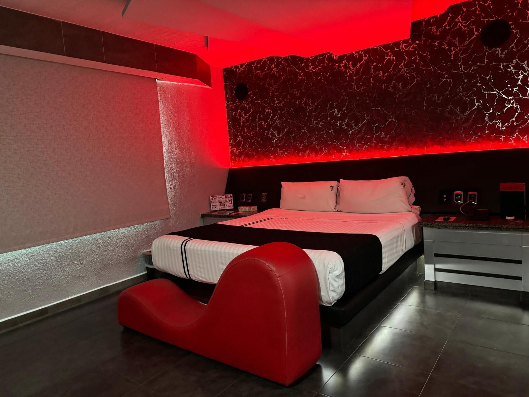 Kuboz Motor Hotel サポパン エクステリア 写真